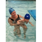 escola de natação para deficientes físicos